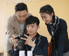 随着电商市场逐渐饱和，学电子商务专业还有前途吗？