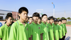 凝聚力量，乘风破浪 ——兰州新华开展2021级秋季新生素质拓展