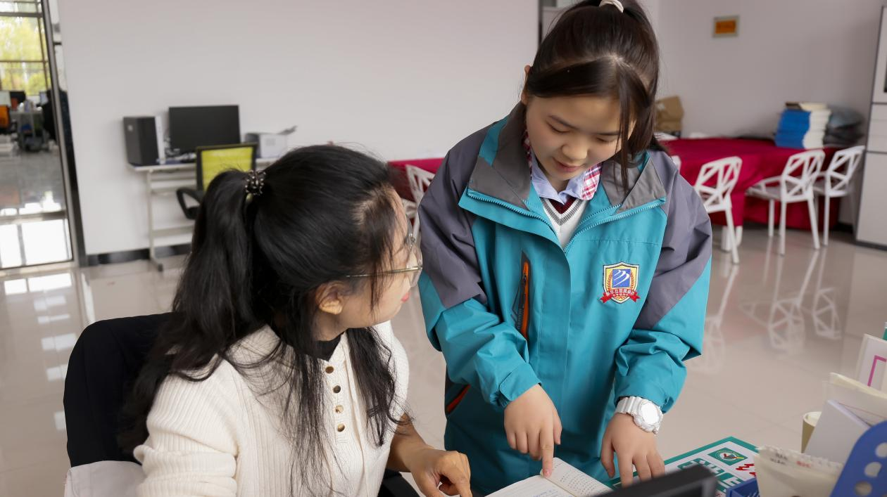 学霸转学来新华,筑梦赢未来