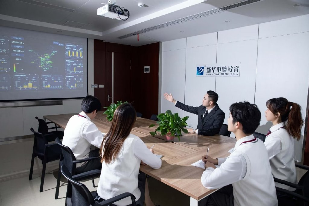 十月了还能转学吗?转学到哪个学校好?