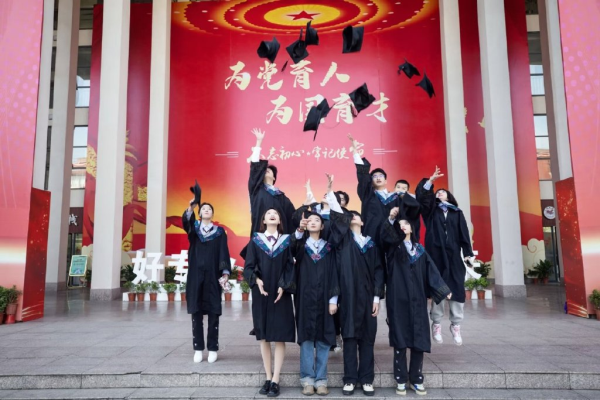 新华学子为何越来越受到企业的认可与青睐？我们用实力告诉你