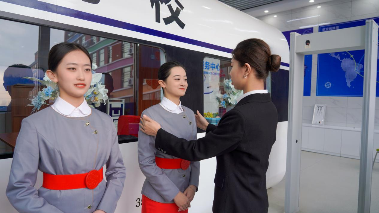 初中女生学什么专业有前景?