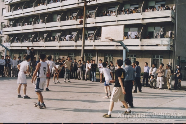 与时代同跨越 | 新华电脑教育35年品质办学，培养一代代IT高技能人才